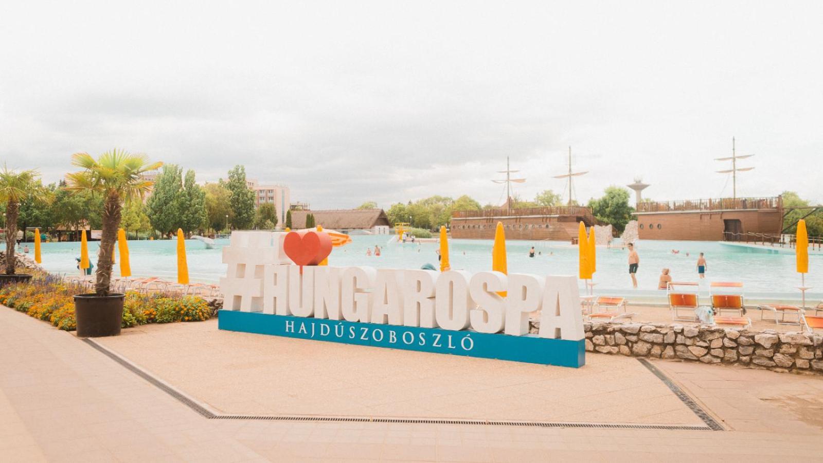 Hungarospa Thermal Camping Mobilhaz ไฮจ์ดุสโซบอสโล ภายนอก รูปภาพ