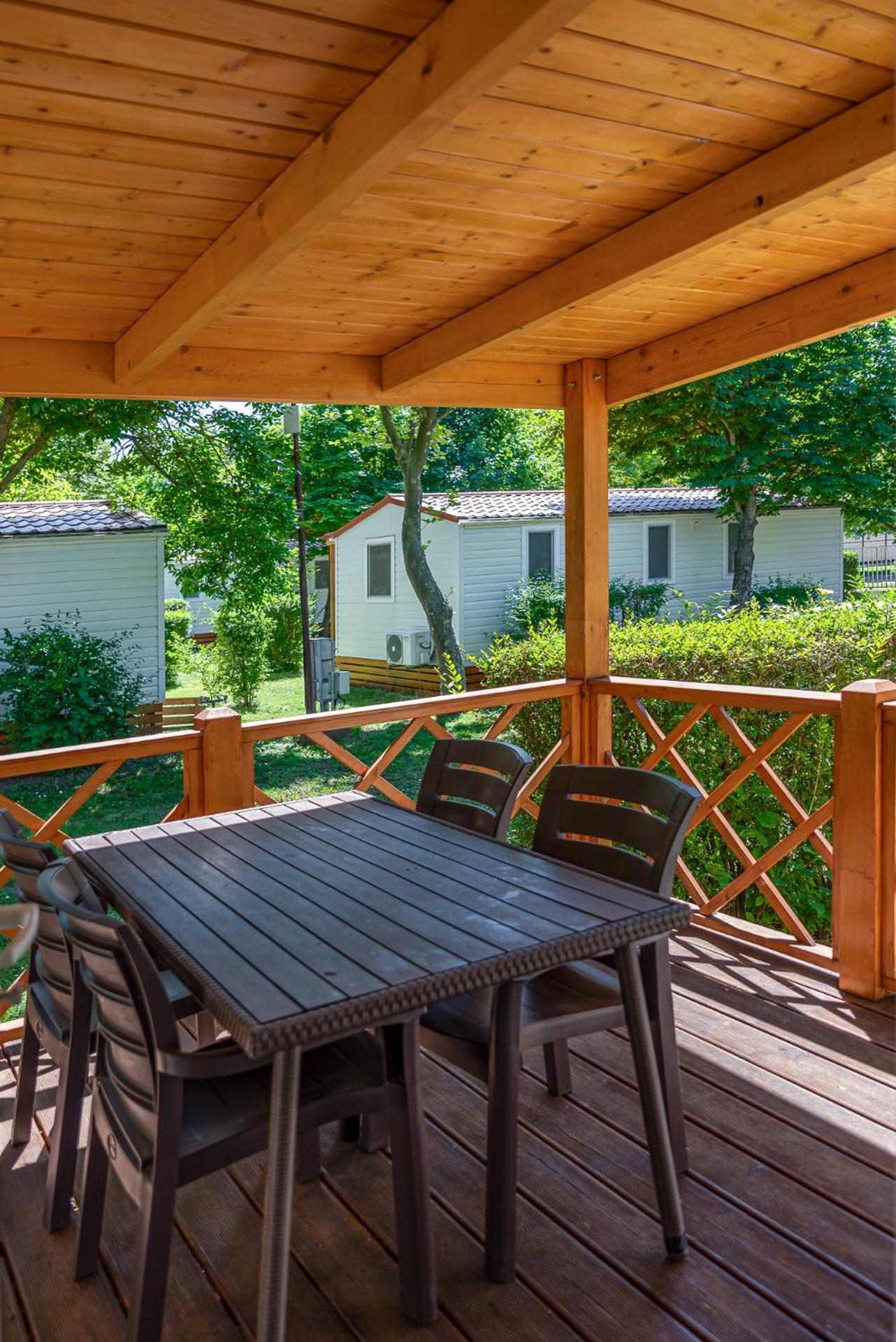 Hungarospa Thermal Camping Mobilhaz ไฮจ์ดุสโซบอสโล ภายนอก รูปภาพ
